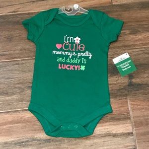 ☘️ NWT Way to Celebrate brand baby onsie